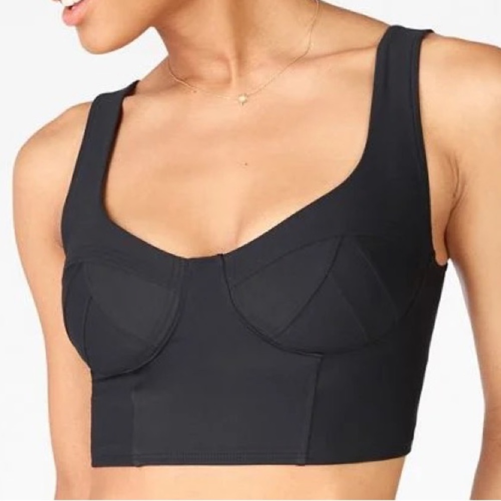 Fabletics Charlotte Low Impact Sports Bra